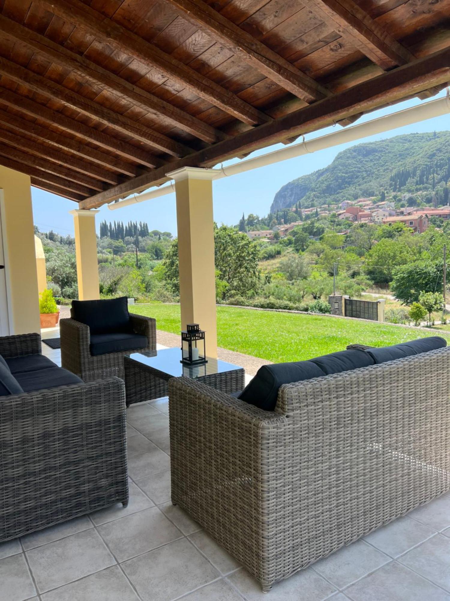 Villa Alexakis Doukades ภายนอก รูปภาพ